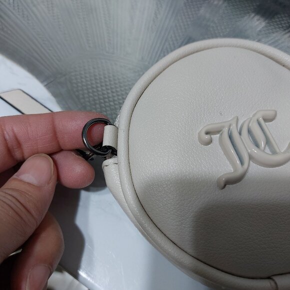 Juicy Couture Mini Bag Coin Purse Mini Wallet Circle Practical Cute NO CLIP ON - Picture 5 of 5